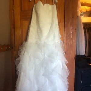 Never worn wedding dress